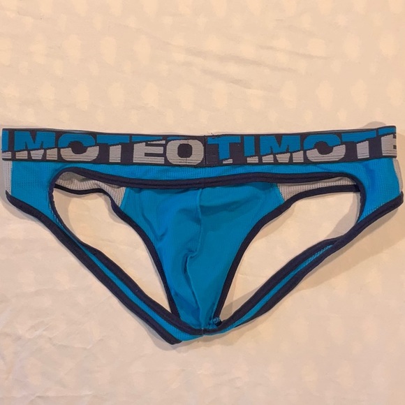 Timoteo “Shockwave” Jockbrief (L) - Picture 4 of 5